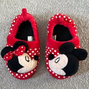 New Without Tags Disney Mickey and Minnie Mouse Toddler Slippers- Size 9-10